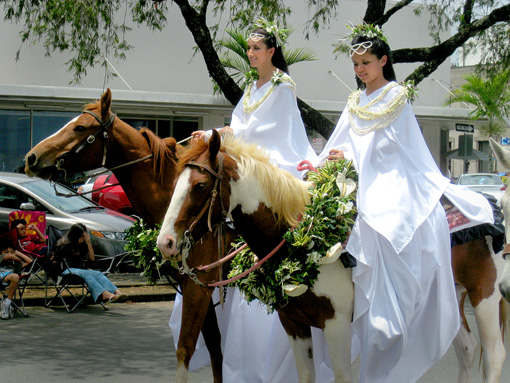 Na Wahine Holo Pa‘u: Merrie Monarch parade